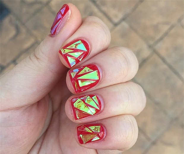 Bạn gái Hàn Quốc mê mẩn màu nail như kính vỡ - 9