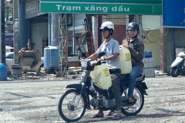 Nữ tướng bắt xăng gian: 'Nếu lo sợ, tôi đã không làm'