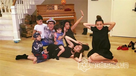Hà Hồ nhí nhảnh mở tiệc đón Halloween cùng con trai 0