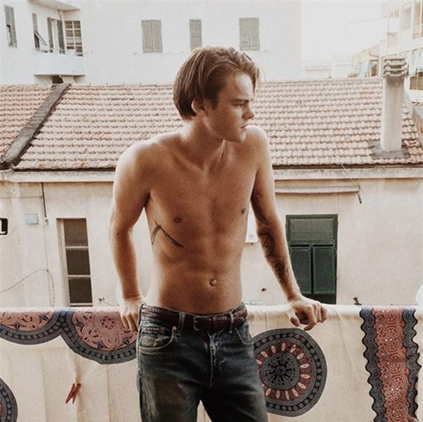 359b1367-4850-41a2-b7e7-66d3010e0a92-90d5f