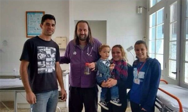 brazil: be trai 17 thang tuoi can chet ran doc hinh anh 3