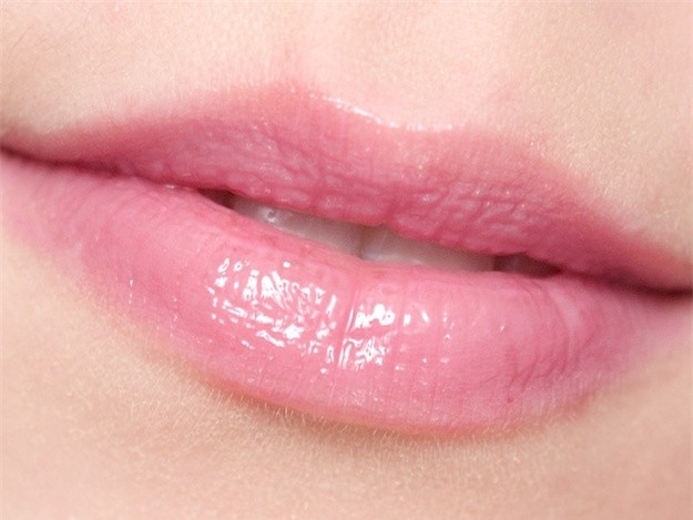 4 loại son môi được bạn gái ưa dùng