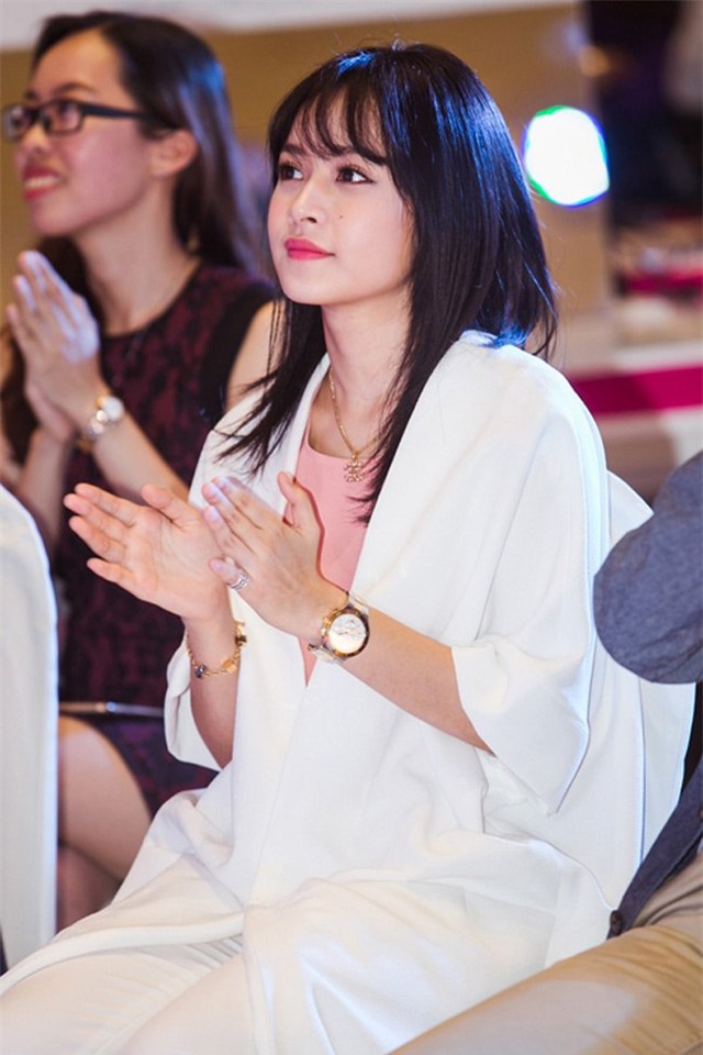 nhan sac 4 my nhan sinh nam 93 "hot" nhat showbiz viet hinh anh 17