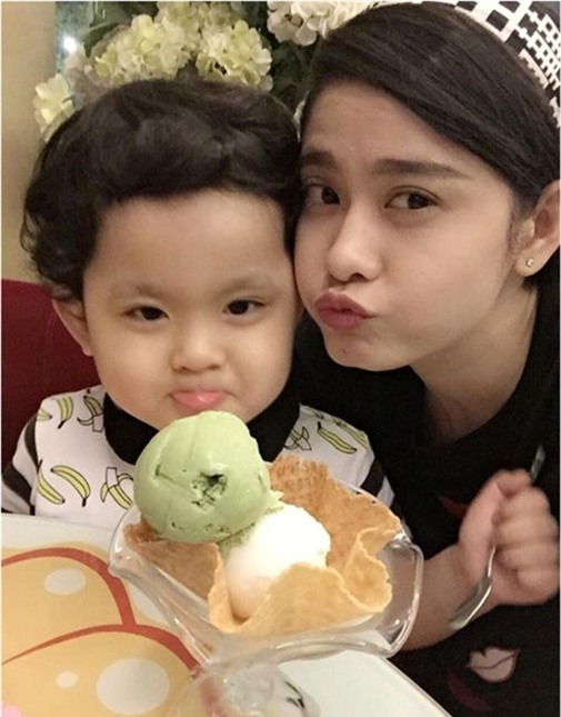 truong-quynh-anh-va-con-trai-blogtamsuvn10
