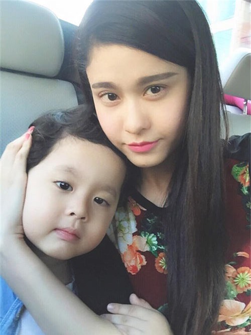 truong-quynh-anh-va-con-trai-blogtamsuvn14