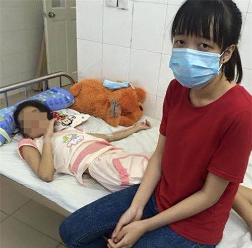 “Xin mọi người cứu em của tôi với!” - 1