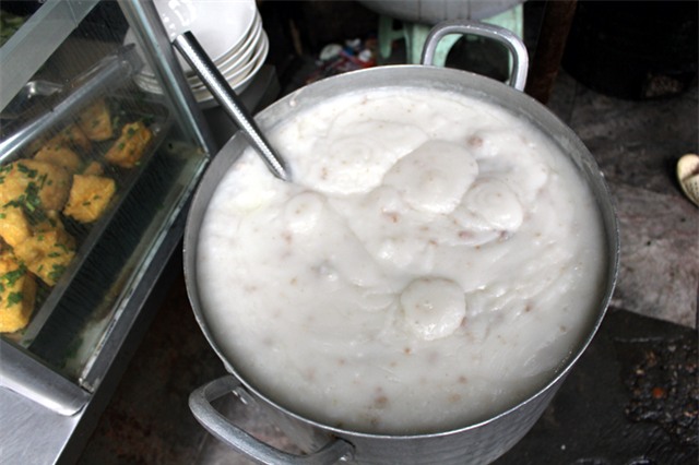 quán cháo, cháo bà Oanh, Lương Ngọc Quyến, phố cổ, bát cháo, quán-cháo, cháo-bà-Oanh, Lương-Ngọc-Quyến, nấu-cháo, bán-cháo