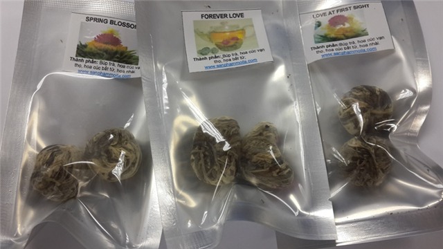 trà nở hoa, thưởng thức trà, Đài Loan, Hà thành, bình thủy tinh, trà-nở-hoa, thưởng-thức-trà, Đài-Loan, Hà-thành, pha-trà, hương vị, hương-vị