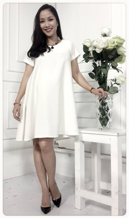 Các bà bầu Vbiz say mê giầy cao dù bụng vượt mặt - 15