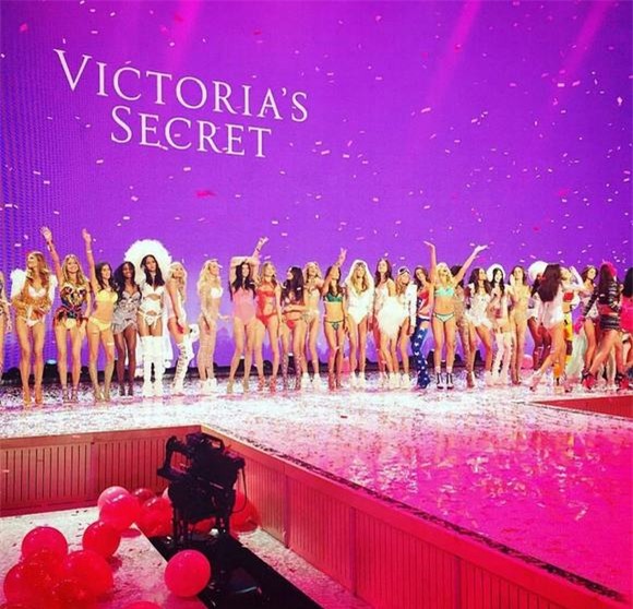  Victoria's Secret Fashion Show 2015 9