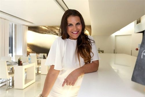 “bong mat” voi duong cong cua chi gai cristiano ronaldo hinh anh 5