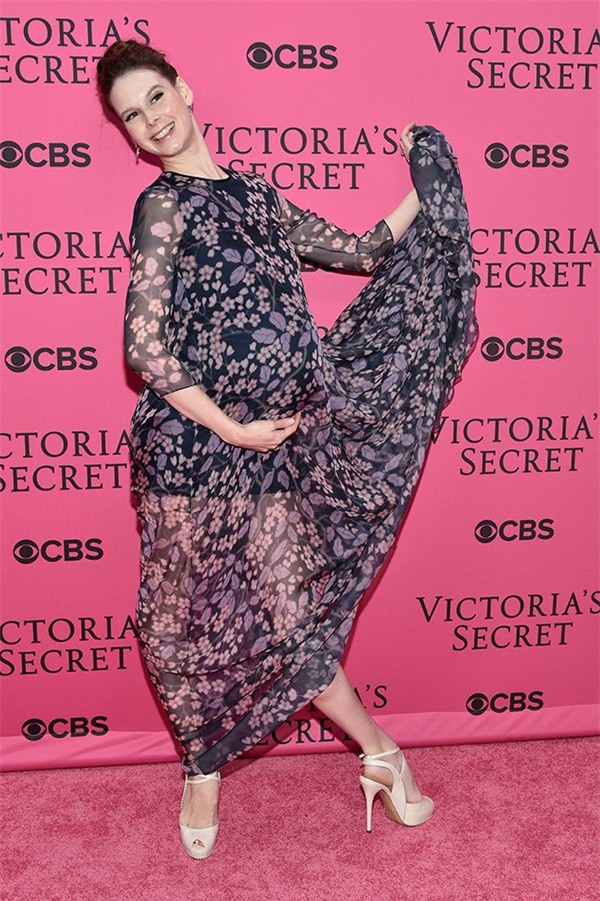 selena gomez-9-8d5b6