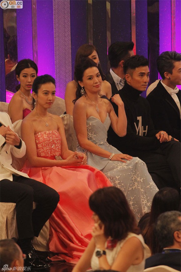 mỹ nhân TVB khoe dáng 13