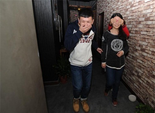 de thoat kiep f.a, chang trai chuan bi 1111 bong hoa to tinh hinh anh 3