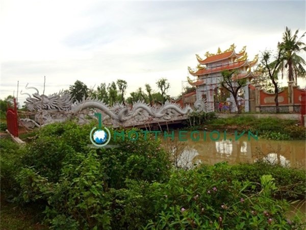 Hoai Linh, danh hai Hoai Linh, nha tho To