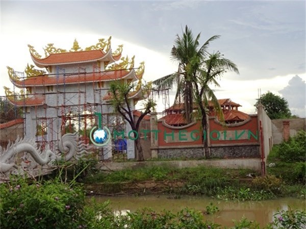 Hoai Linh, danh hai Hoai Linh, nha tho To