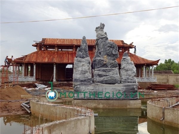 Hoai Linh, danh hai Hoai Linh, nha tho To