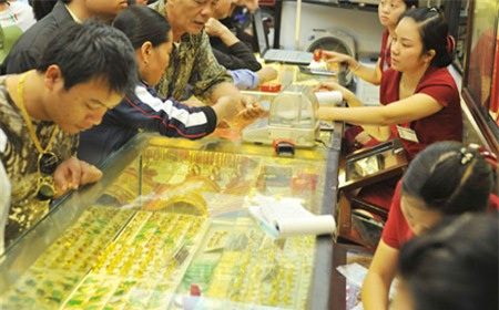 vàng, giá vàng, giá-vàng, vàng-trong-nước, vàng-quốc-tế, dự-báo, vàng-SJC, vàng-DOJI, Phú-Quý, Bảo-Tín-Minh-Châu, giao-dịch, Cục-dự-trữ-liên-bang-Mỹ, Fed, Trung-Quốc, Ấn-Độ, kitco, Trung-Đông, kênh-đầu-tư, Hà-Nội, Sài-Gòn, IMF, USD, tỷ-giá,