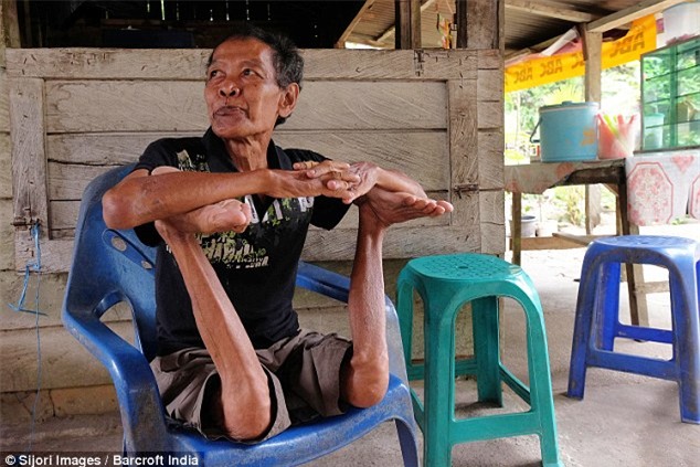 Cứ như là người không xương.