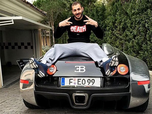 Benzema, nhất gái, nhì xe, tốc độ, Real, Pháp