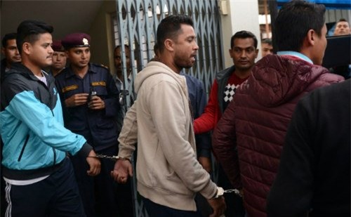 goc cua sao (12.11): ronaldo san gai man de, mayweather mo tiec thac loan hinh anh 5