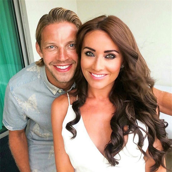 goc cua sao (12.11): ronaldo san gai man de, mayweather mo tiec thac loan hinh anh 8