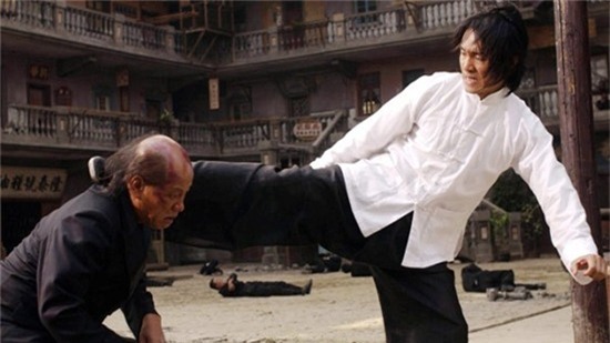 Lương Tiểu Long và Châu Tinh Trì trong Tuyệt đỉnh Kung Fu.