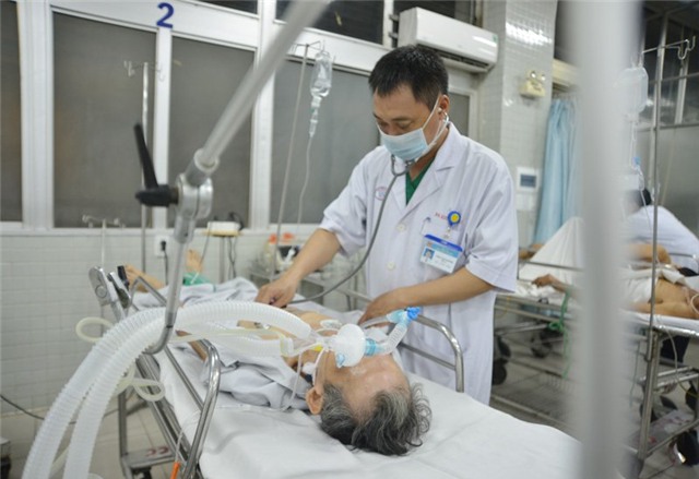 cap cuu, hoi suc cap cuu, bac sy, Viet Duc, Cho Ray, Nguyen Thi Kim Tien, Y te