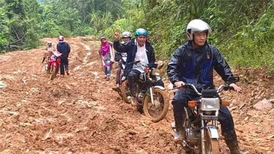 giáo viên cắm bản, học sinh miền núi