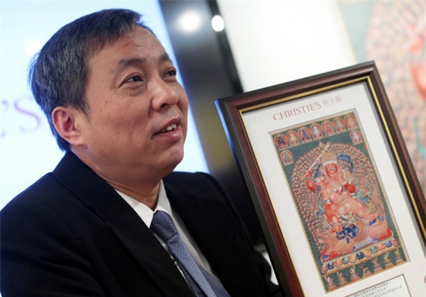 Đại gia,  Liu Yiqian, Lưu Ích Khiêm, tỷ phú, chơi đồ cổ, đại gia trung quốc, đấu giá, bức tranh khoả thân, chén con gà, đại-gia, tỷ-phú, chơi-đồ-cổ, đại-gia-trung-quốc, cổ-vật, đấu-giá, chén-con-gà, Lưu-Ích-Khiêm