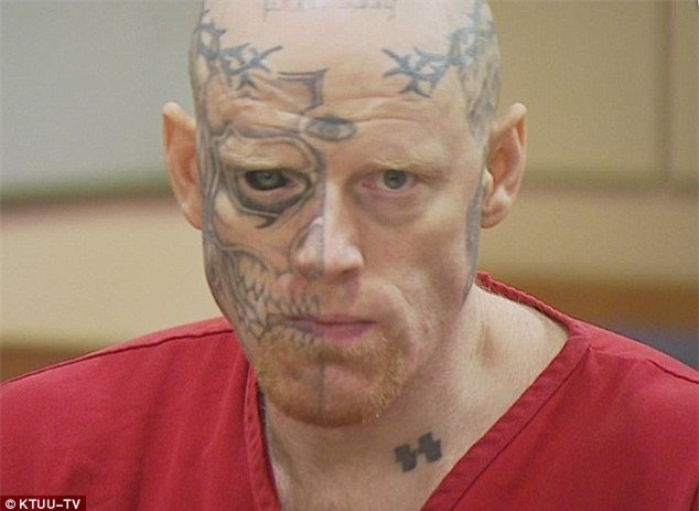 soc voi trao luu tiem muc vao nhan cau de mat dep nhu y hinh anh 2