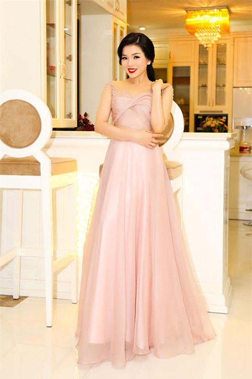 Lệ Quyên ngày càng quyến rũ hút hồn - 4