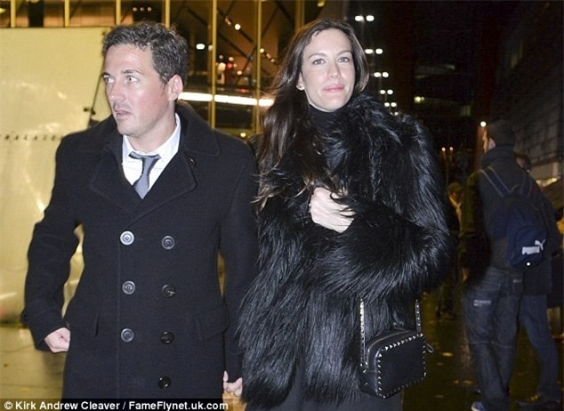 Thế hệ vàng 92 mở tiệc ăn mừng sau trận đấu từ thiện