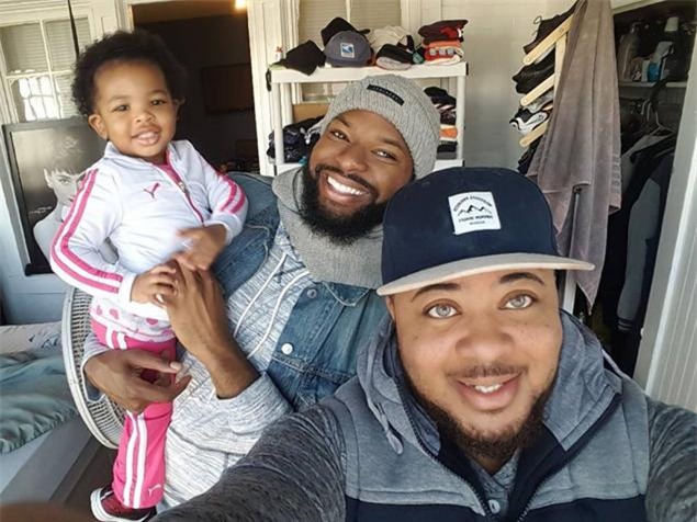 chang trai chuyen gioi ngo ngang biet minh mang thai hinh anh 2