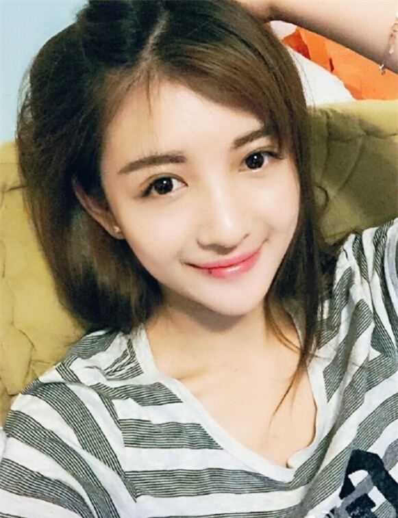 Cô gái trở thành