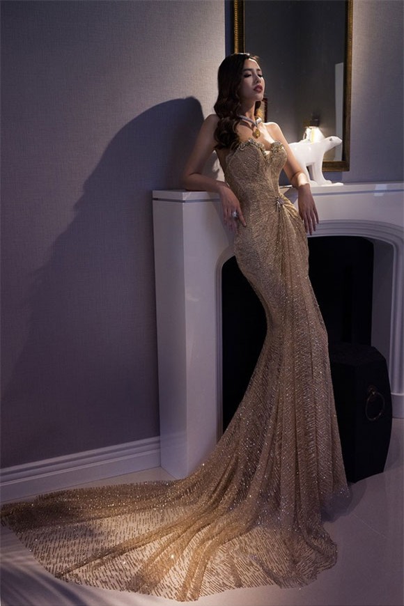 Mai Phương Thúy bị soi ảnh photoshop 3