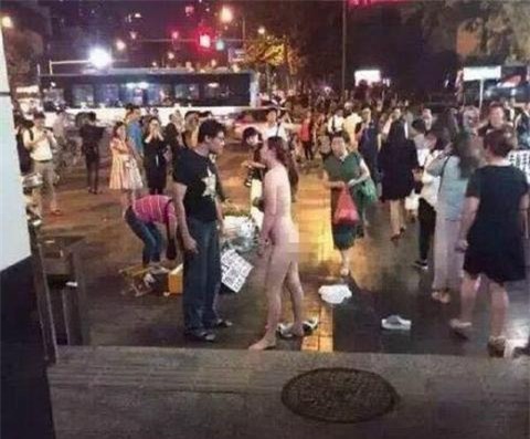 Lot do giua pho vi ban trai khong tang iPhone 6S