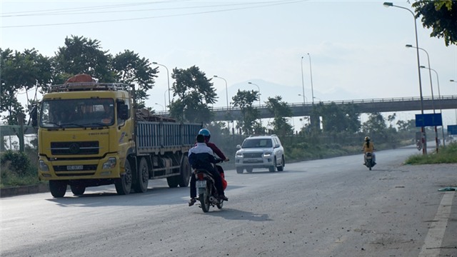 dai lo Thang Long, dai lo hien dai nhat Viet Nam, dai lo ngan ty, giao thong ky quac, đại lộ Thăng Long, đại lộ ngàn tỷ, giao thông kỳ quặc