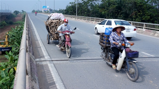 dai lo Thang Long, dai lo hien dai nhat Viet Nam, dai lo ngan ty, giao thong ky quac, đại lộ Thăng Long, đại lộ ngàn tỷ, giao thông kỳ quặc