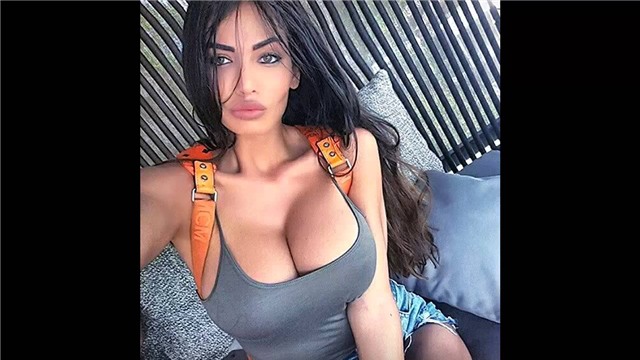 Tình trường, Neymar, Brazil, chan dai, tin moi, gai, bo, con, Barca