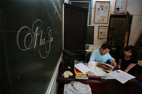 Tâm sự thầy giáo trong gia đình 3 đời dạy viết chữ đẹp - 1