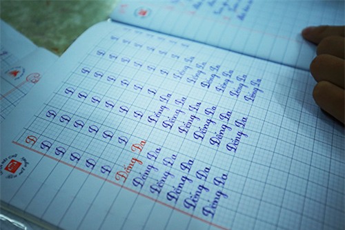 Tâm sự thầy giáo trong gia đình 3 đời dạy viết chữ đẹp - 10