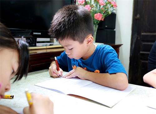 Tâm sự thầy giáo trong gia đình 3 đời dạy viết chữ đẹp - 5