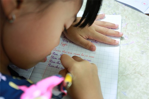 Tâm sự thầy giáo trong gia đình 3 đời dạy viết chữ đẹp - 9