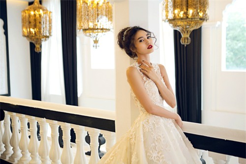 Ninh Dương Lan Ngọc làm cô dâu 