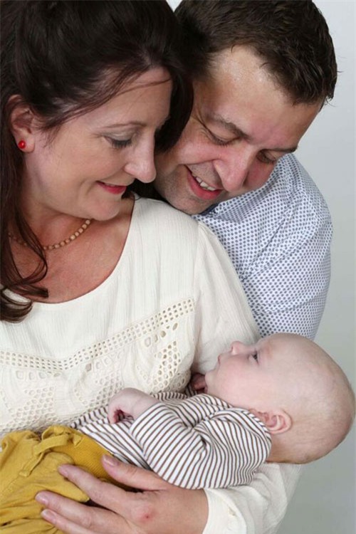 Mẹ hiếm muộn 8 năm có thai nhờ… lòng đỏ trứng - 2