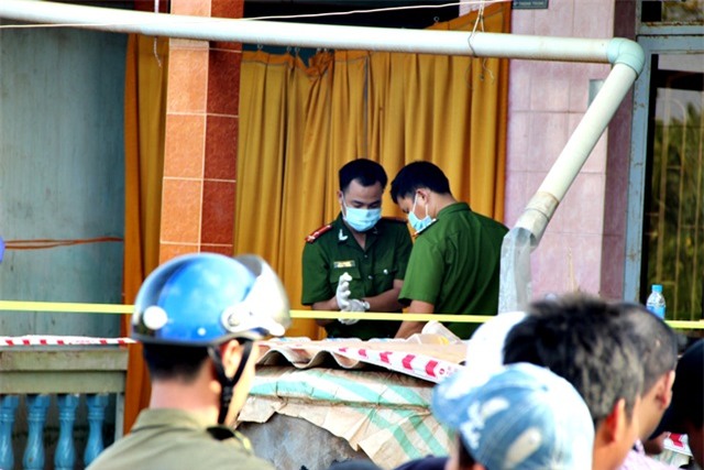 Thảm án ở Long An, mẹ giết con, chết