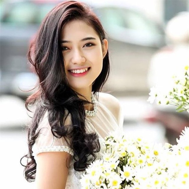 tuyẻn tạp nhũng mỹ nhan tùng qua tay mạc hòng quan hinh anh 8