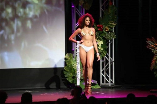 Ronaldo, Hoa hậu, Bồ, Irina, chân dài, bạn gái Ronaldo, CR7, bồ cũ, Real Madrid