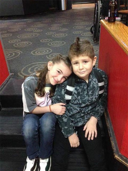 “Ngôn tình có thật” của cậu bé ngừng chữa ung thư để ở bên bạn gái - 1